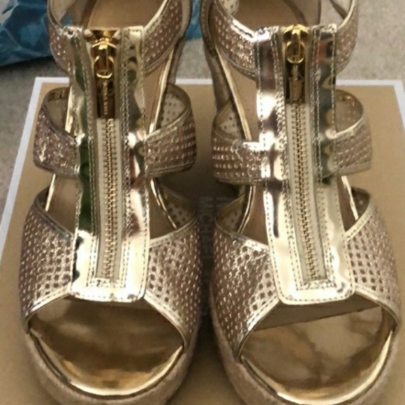 Michael Kors Shoes - NWOT Michael Kors Beautiful Zipper Golden Wedge Shoes!